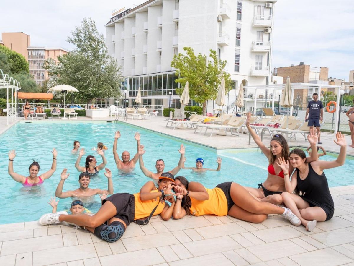 ראבנה Hotel Marina Beach - Azzurro Club מראה חיצוני תמונה