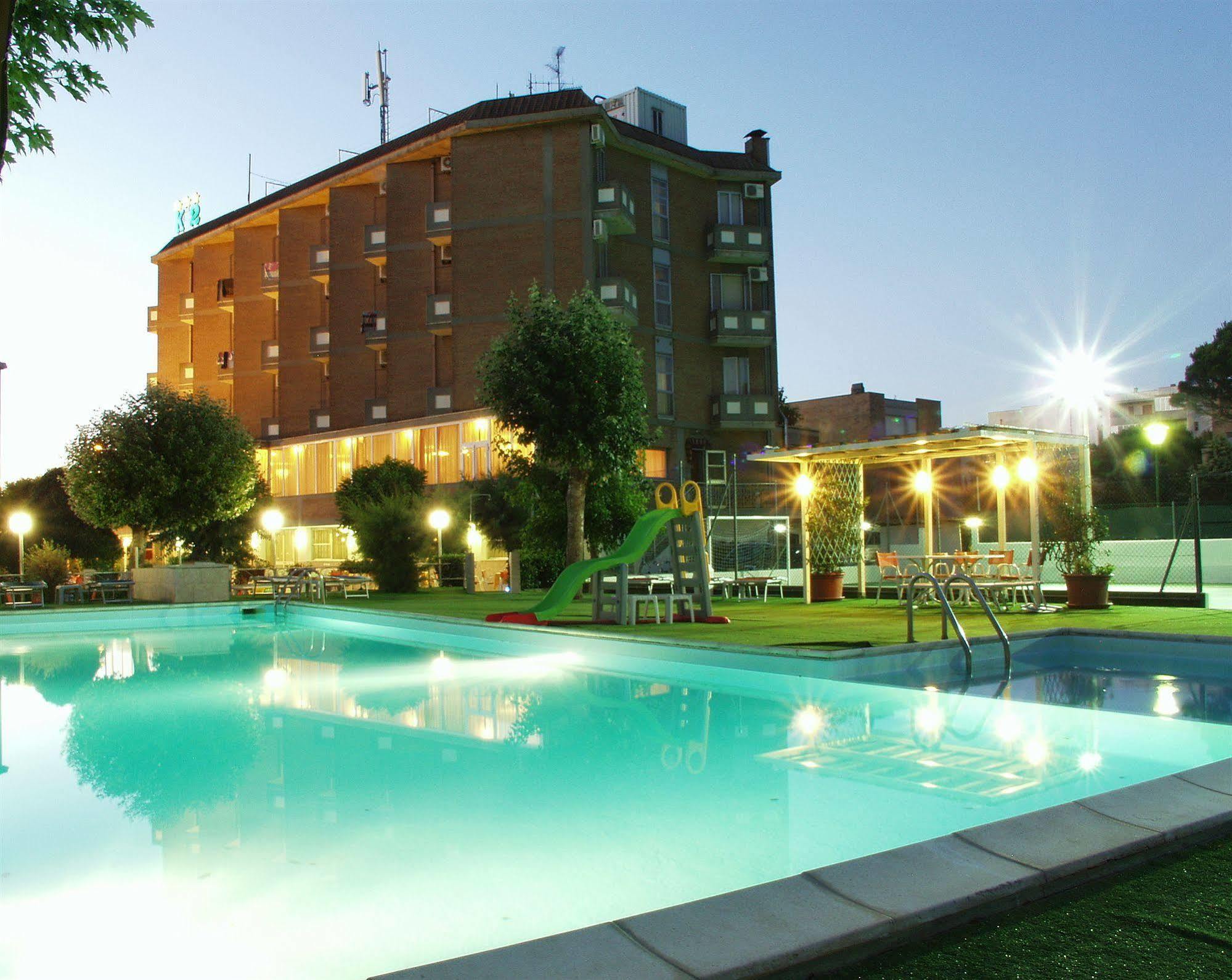 ראבנה Hotel Marina Beach - Azzurro Club מראה חיצוני תמונה